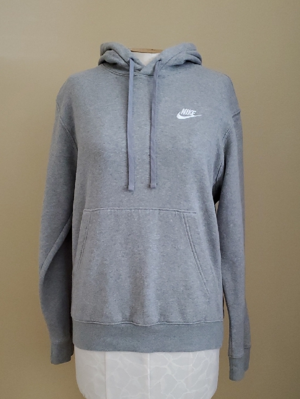 Nike Women's Light Gray Pullover Hoodie